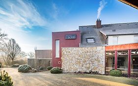 Balland'S Hotel & Restaurant